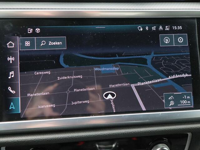 Audi Q3 45 TFSi e 245 Pk Automaat S-Line | Virtual Cockpit | Adaptive Cruise | Camera | Alcantara Leder | Elektrische Achterklep | Privacy Glass | 19 Inch | 45.521 Km