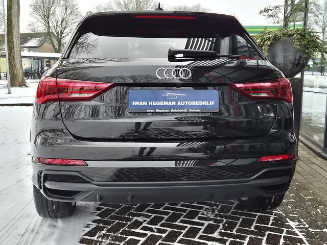 Audi Q3 45 TFSI e S edition | Camera rondom | SONOS | Navigatie | Climate Control | Cruise Control | 20 inch