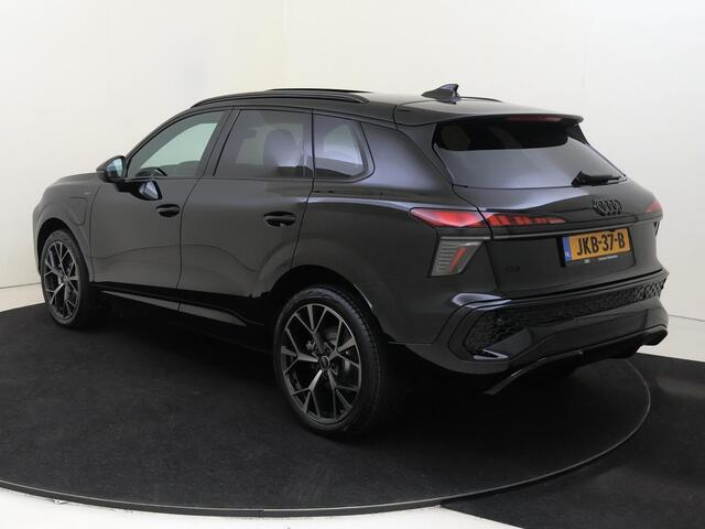 Audi Q3 1.5 200kW e-hybrid S edition | Panoramadak | Parkeerassistent Plus | Keyless | Achteruitrijcamera | Sfeerverlichting | Dodehoek detectie | Optiek zwart | Lederen bekleding |