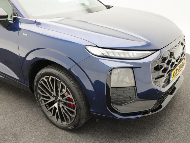 Audi Q3 1.5 200kW e-hybrid S edition | 20 inch velgen | Zwart optiek | Tech Pro | Park Assist | Trekhaak |