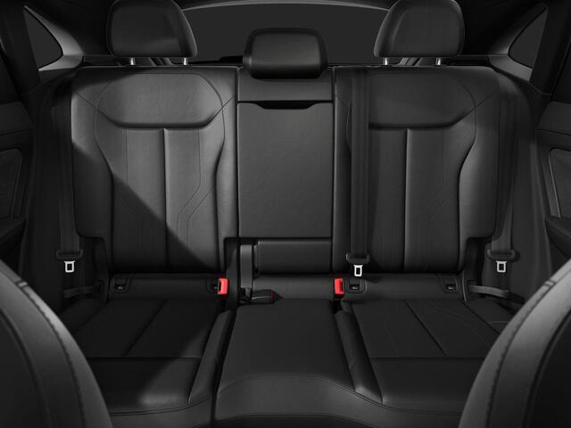 Audi Q3 1.5 200kW e-hybrid S edition | Privacy glas | Assistentiepakket advanced | Funktioneel pakket 2 | Mmi experience pro | Matrix led koplampen | S line-interieur met sportstoelen en zwarte lederen-kunstlederen bekleding | Techniekpakket pro | Optiekpakket zw