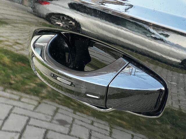 Audi Q3 35 TFSI Automaat S-Line Black edition 150 PK / Audi Virtual Cockpit / 20" Velgen / Apple CarPlay / Trekhaak Zwenkbaar / Camera / Sport Int / 1e Eigenaar!