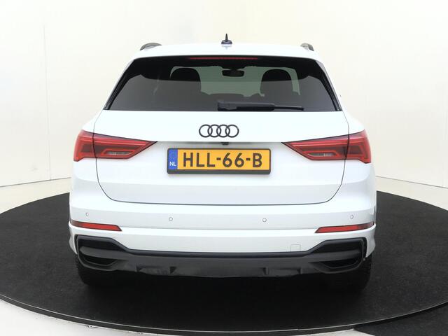 Audi Q3 45 TFSI e S edition | Trekhaak | Achteruitrijcamera | Dodehoek detectie | Keyless | Stoelverwarming | Cruise control | Navigatie |