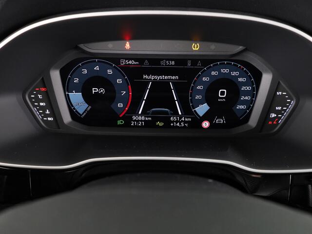 Audi Q3 35 TFSI S edition Competition 150pk| Verlengde garantie | Navigatie | Parkeercamera | 19 inch Lichtmetalen velgen | Apple Carplay/ Android Auto