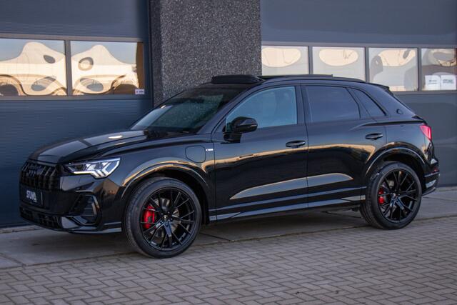 Audi Q3 45 TFSI e S edition | S-Line | Matrix LED | Pano | 245 PK | BTW | 1 Eigenaar | Dealer Onderhouden | Virtual | Carplay | Camera | Climate | Leder | Keyless | DAB | Navigatie | 20 Inch Performance | Black Line | Stoelverwarming | Lane Assist | ACC | Garanti