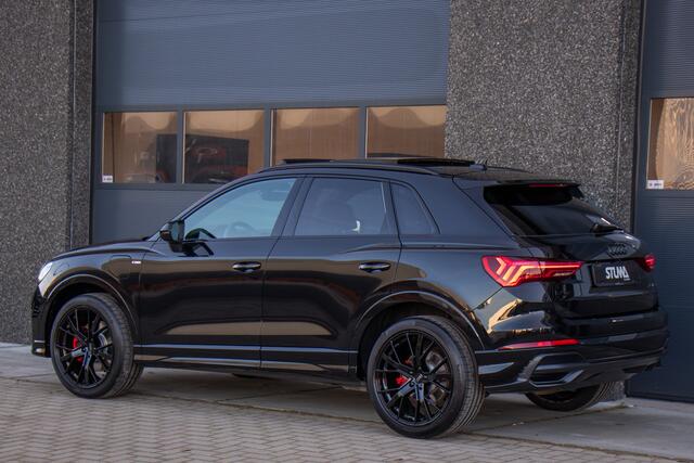 Audi Q3 45 TFSI e S edition | S-Line | Matrix LED | Pano | 245 PK | BTW | 1 Eigenaar | Dealer Onderhouden | Virtual | Carplay | Camera | Climate | Leder | Keyless | DAB | Navigatie | 20 Inch Performance | Black Line | Stoelverwarming | Lane Assist | ACC | Garanti