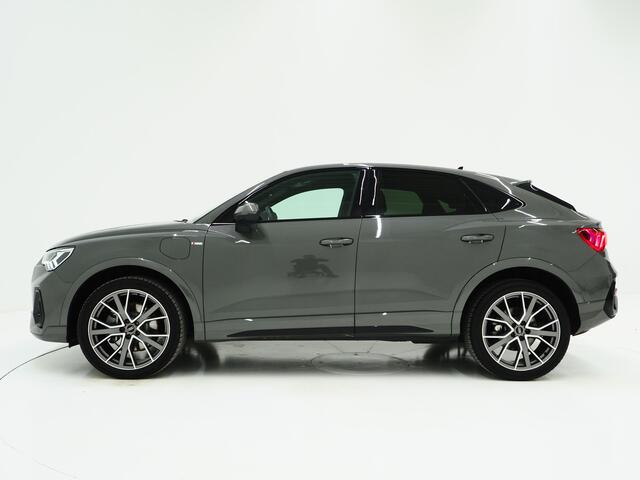 Audi Q3 Sportback 45 TFSI e S-Line Edition Black | LED | Keyless | Adaptive Cruise | Camera | Zwarte Hemel | Carplay