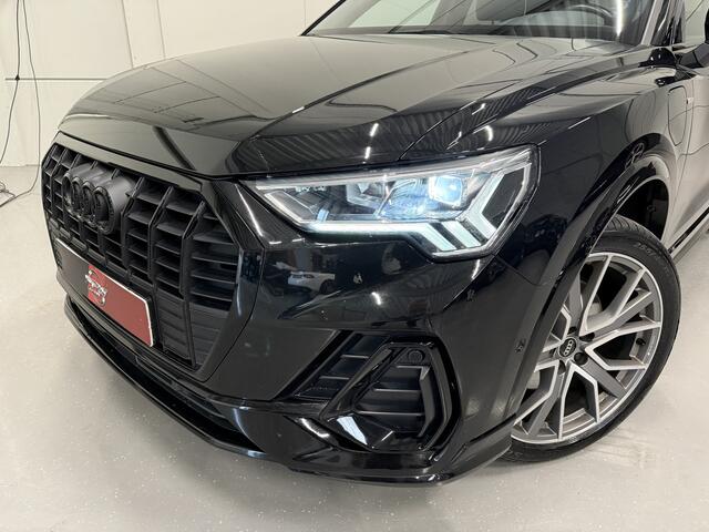 Audi Q3 45 TFSI e 3x S-Line BLACK OPTIC TREKHAAK/20"/SONOS/KEYLESS/CARPLAY/ACC/MATRIX/AMBIENT/VIRTUAL/ALCANTARA-LEER/MYTHOSSCHWARZ METALLIC/VOLLEDIG AUDI DEALER HISTORIE