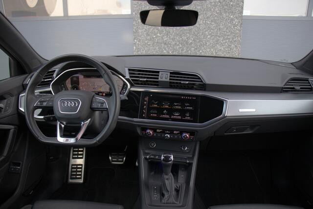Audi Q3 Sportback 45 TFSI e S Edition | S-Line | Full Option | BTW | 1 Eigenaar | Dealer Onderhouden | Pano | Matrix LED | Sonos | 360 View | Sfeer | Virtual | 20 Inch | Climate | Stoelverwarming | Vol Leder | Keyless | ACC | Dode Hoek Detectie | Garantie