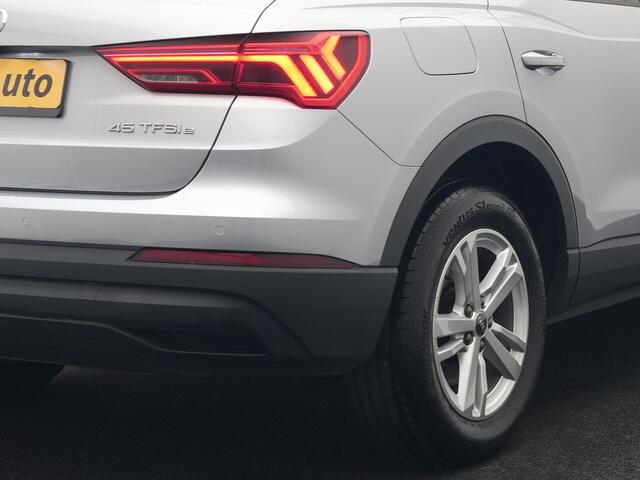 Audi Q3 45 TFSI e edition Plug In Hybrid 245pk Dealer O.H. PHEV | S Line Int. | Trekhaak Af Fabriek | Camera | Sfeerverlichting | Virtual Cockpit | Keyless | Blis | Navigatie | DAB |