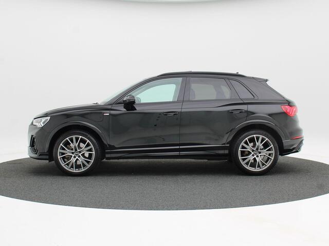 Audi Q3 45 TFSi e 245 Pk Automaat S-Line | Panoramadak | Zwart Optiek | Trekhaak Elektrisch | Virtual Cockpit | Sonos | LED | 20 Inch | 73.860 Km