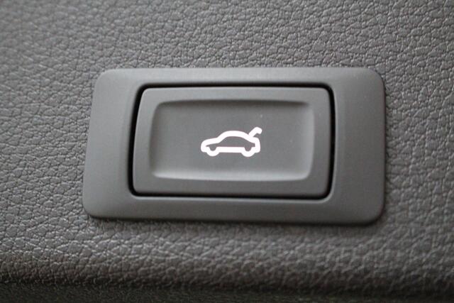 Audi Q3 Sportback 45 TFSI 245PK S-Line S-Tronic Navigatie | 360 camera | Gunner Velgen | Stoelverwarming