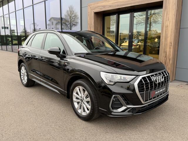 Audi Q3 35 TFSI 150pk S-tronic S-line | Alcantara | Keyless | Dode hoek | Elek. Achterklep | Camera | Rijklaar incl. 1 jaar Bovag garantie