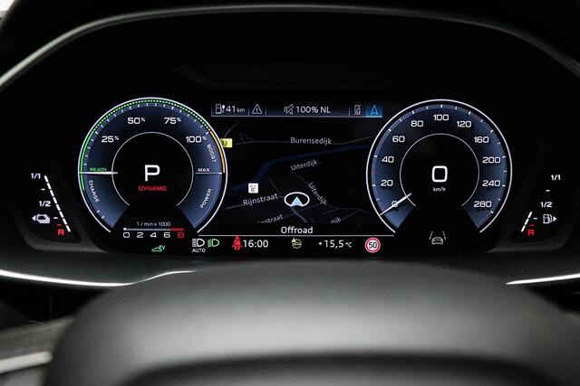 Audi Q3 45 TFSI e S-Line edition | PANORAMADAK | SFEERVERLICHTING | 360 CAMERA | TREKHAAK | 19"