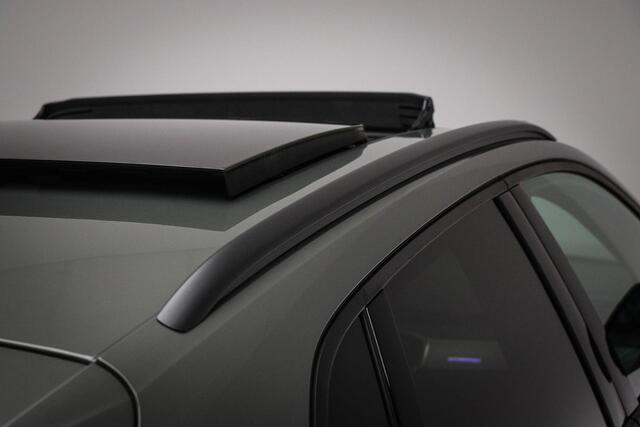 Audi Q3 45 TFSI e S-Line edition | PANORAMADAK | SFEERVERLICHTING | 360 CAMERA | TREKHAAK | 19"