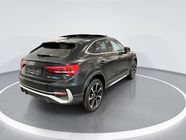 Audi Q3 Sportback 45 TFSIe 245pk S-tronic S Edition · Panoramadak · Elek. Achterklep · Dodehoek Detectie · Lederen Bekleding · Cruise Control · P-Sensoren · 19'' Inch ·