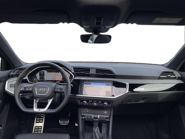 Audi Q3 Sportback 45 TFSI e 245 pk S-line Black sfeerverlichting