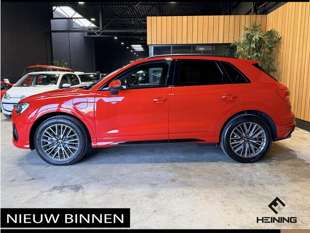 Audi Q3 45 TFSI e S edition. Pano. 2X S-Line. Apple-carplay. Blackline. 19 inch.