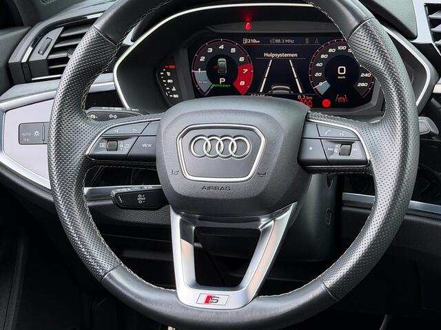 Audi Q3 Sportback 35 TFSI 150pk S-tronic S-line | Standkachel | Black Style | Alcantara | Sonos | Dode hoek | Rijklaar incl. garantie