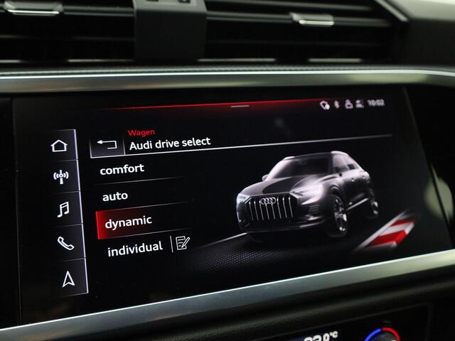 Audi Q3 45 TFSIe 180kW/245PK S Line · Panoramadak · Trekhaak · Drive select