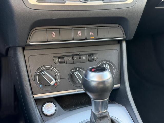 Audi Q3 1.4 TFSI CoD Sport S Line Edition 150PK | Parkeersensoren voor + achter | Clima | Stoelverwarming | Elektrische kofferklep |