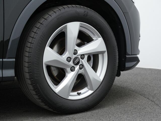 Audi Q3 35 TFSI 150 pk S-tronic Advanced Edition | Stoelverwarming | Adaptive Cruise | Side Assist | Parkeersensoren voor/achter | Carplay