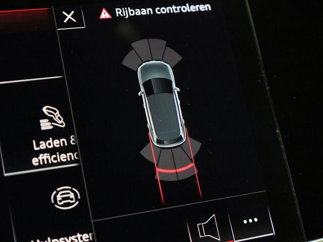 Audi Q3 45 TFSIe 180kW/245PK S Line · Panoramadak · Trekhaak · Drive select