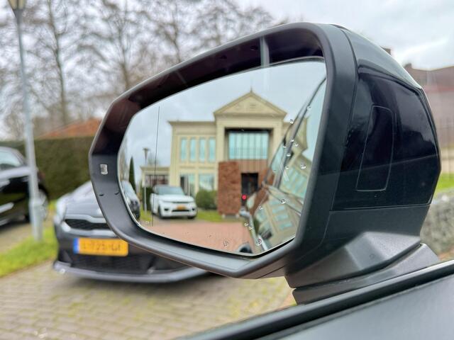 Audi Q3 35 TFSI Pro Line S Panoramadak - Sfeerverlichting - 3x S Line