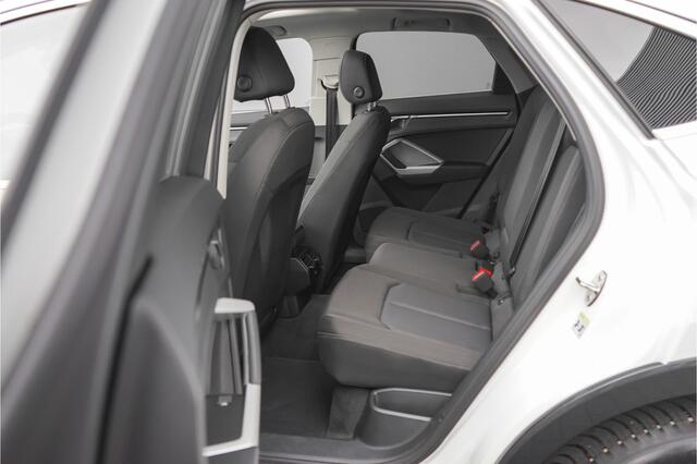 Audi Q3 Sportback 45 TFSI e Plug-in Hybrid Camera Pano Stoelverw