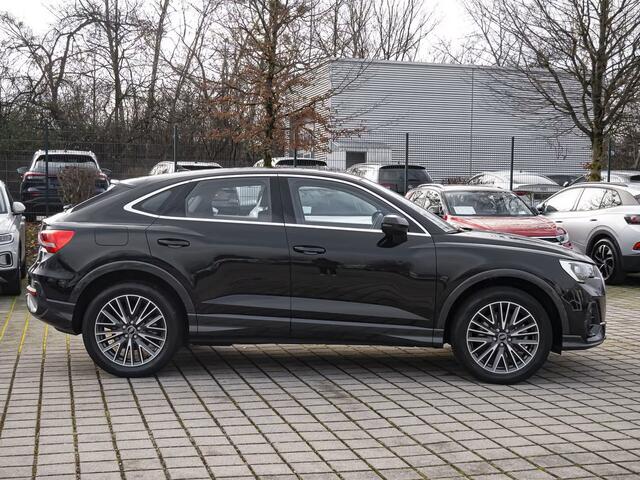 Audi Q3 Sportback 45 TFSI e ** LED, LEDER/ALC, VIRTUAL, PANORAMA, SONOS SOUND, 19-inch LMV ** 1e EIG - Slechts 40.333km. ** ** INFORMEER OOK NAAR ONZE AANTREKKELIJKE FINANCIAL-LEASE TARIEVEN **