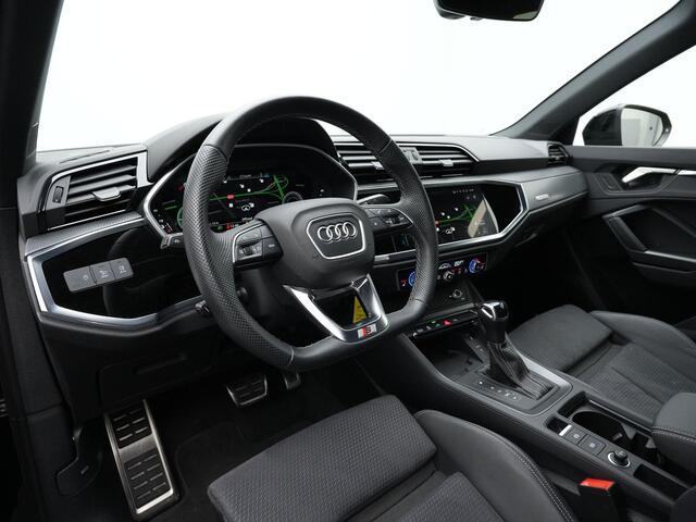 Audi Q3 45 TFSI e 245 pk S-Line | Panoramadak | Sonos | Leder/alcantara | Achteruitrijcamera | Stoelverwarming