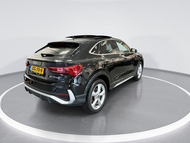 Audi Q3 Sportback 45 TFSIe 245pk S-tronic S Edition · Camera · Panoramadak · Keyless · Apple/Android Car Play · Trekhaak Wegklapbaar · 19'' Inch ·