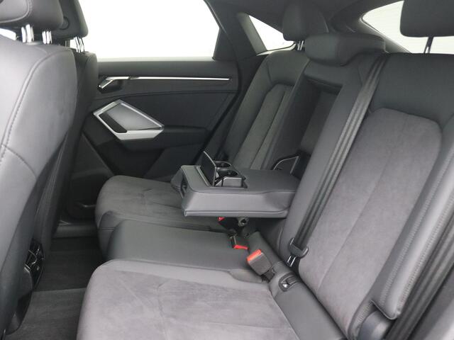 Audi Q3 Sportback 45 TFSI e S Edition 245PK S-Tronic SOH 99%, Pano-Schuifdak, Trekhaak, 19" LM Velgen, Adaptieve Cruise Control, Achteruitrijcamera