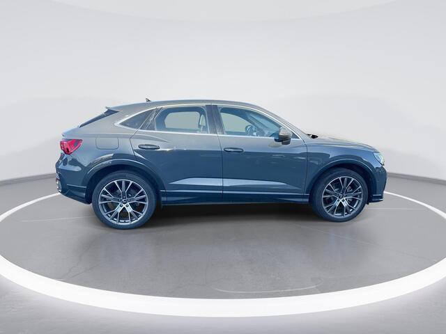 Audi Q3 Sportback 45TFSIe 245pk Advanced Edition · Camera + Parkeersensoren · Apple/Android Car Play · Stoelverwarming · Navigatie · Adaptive Cruise Control · Garantie t/m 11-02-2028 of 100.000km