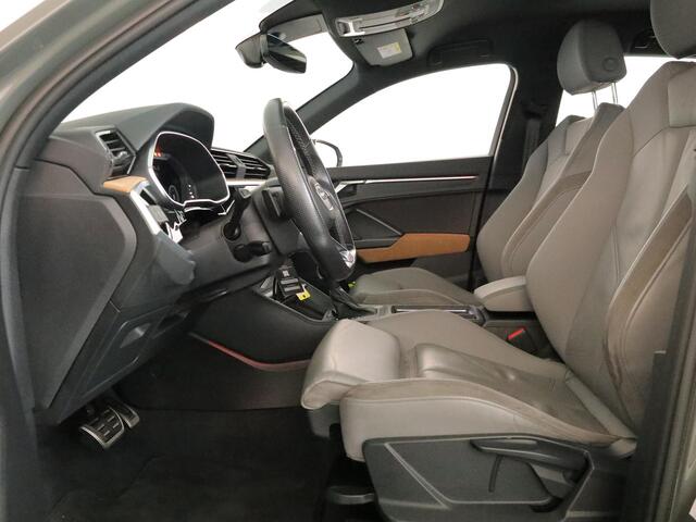 Audi Q3 Sportback 45 TFSI e S Edition 245PK PHEV | S-line in & exterieur | Ambient + | Achteruitrijcamera | Afgevlakt stuur | Stoelverwarming |