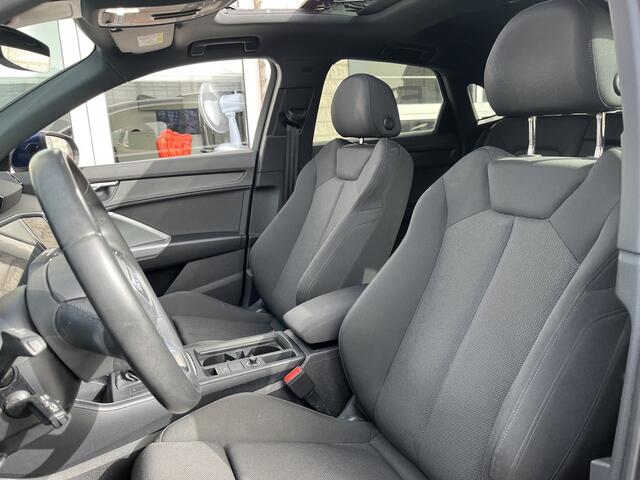 Audi Q3 Sportback 45 TFSI e S-Line / AUTOMAAT/ 245 PK/ PANO/ SONOS/ ACC/ SMARTPHONE INTERFACE/ PARK.SENSOR.V+A/ STOELVERWARM./ DRIVE SELECT/ KEYLESS/ DAB/ CLIMA/ NAVI/ VIRTUAL COCKPIT/ LED/ 20'' LMV