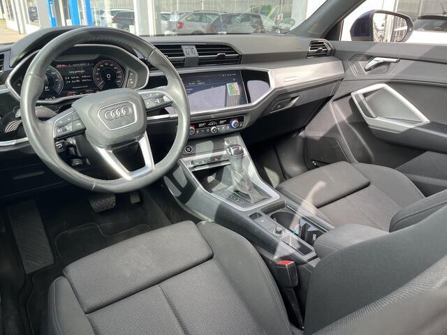Audi Q3 Sportback 45 TFSI e S-Line / AUTOMAAT/ 245 PK/ PANO/ SONOS/ ACC/ SMARTPHONE INTERFACE/ PARK.SENSOR.V+A/ STOELVERWARM./ DRIVE SELECT/ KEYLESS/ DAB/ CLIMA/ NAVI/ VIRTUAL COCKPIT/ LED/ 20'' LMV