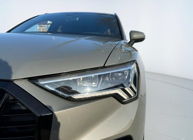 Audi Q3 35 TFSI 150PK S-TRONIC S-LINE CAMERA/TREKHAAK/LEDER/MATRIX-LED