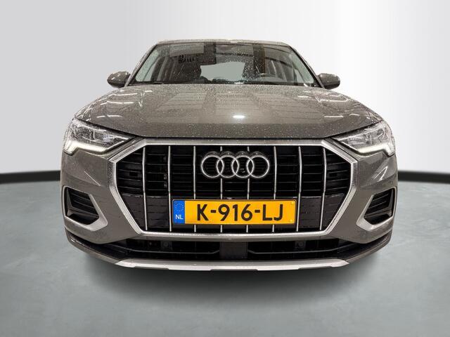 Audi Q3 35 TFSI 150Pk S Edition / Trekhaak / Stoelverwarming / PDC V+A