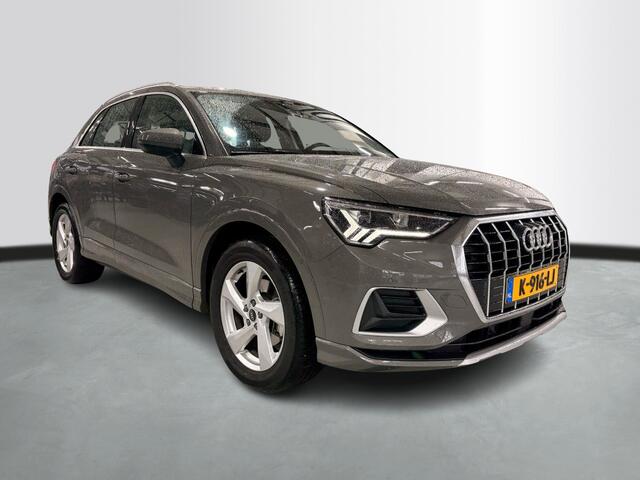 Audi Q3 35 TFSI 150Pk S Edition / Trekhaak / Stoelverwarming / PDC V+A
