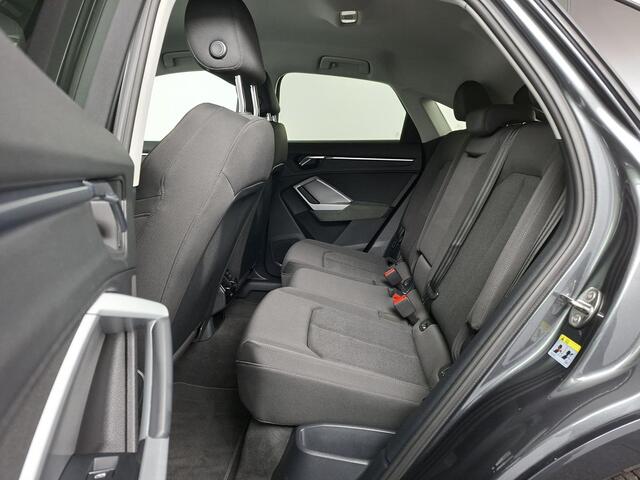 Audi Q3 Sportback 45 TFSI e S Edition | Camera | Trekhaak | AppleCarplay AndroidAuto Navigatie | Stoelverwarming | Matrix LED |