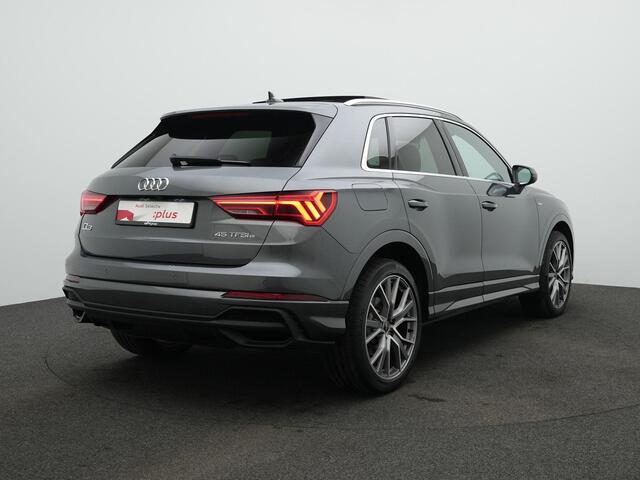 Audi Q3 45 TFSI e 245 pk S-Line | Panoramadak | Demperregeling | Sonos | Leder/alcantara | Achteruitrijcamera