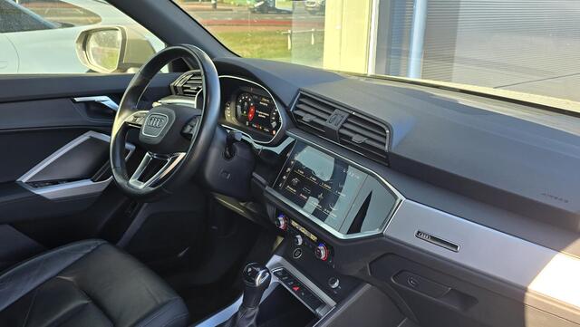 Audi Q3 35 TFSI S edition Automaat | Camera | Carplay | Navigatie | PDC | Leder | Stoelverwarming | Keyless | Cruise