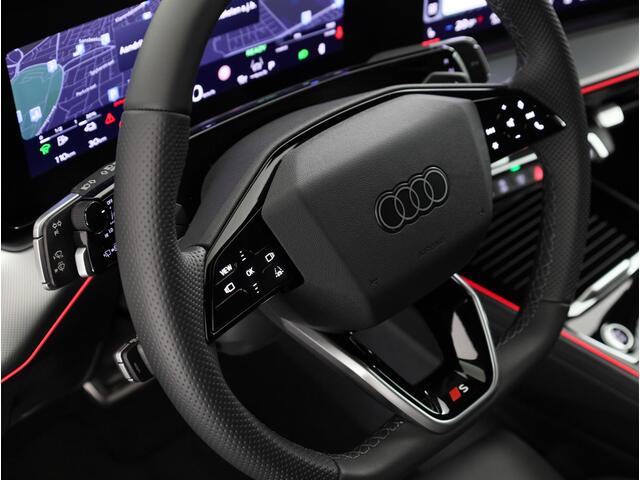 Audi Q3 S edition e-hybrid 272 pk | Tech plus | Velgen 19 inch | Sportstoelen zwart leder-kunstleder