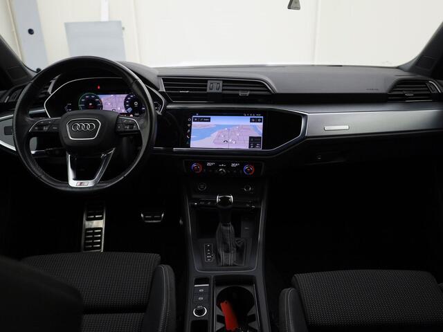 Audi Q3 45 TFSIe 180kW/245PK S Line · Panoramadak · Camera + Parkeersensoren · Drive select