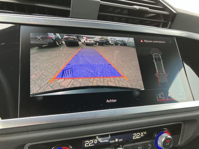 Audi Q3 45TFSIe 180kW/245PK S Line · Camera · Drive select · Apple/Android Car Play · Navigatie ·