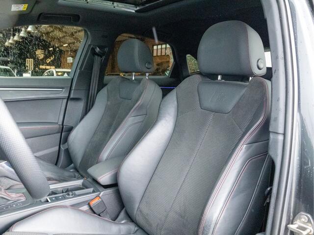 Audi Q3 Sportback 45 TFSI quattro edition one S-Line *Pano | ACC | Trekhaak | Matrix LED | Keyless | Blindspot | Camera | Apple Carplay | Stoelverwarming*