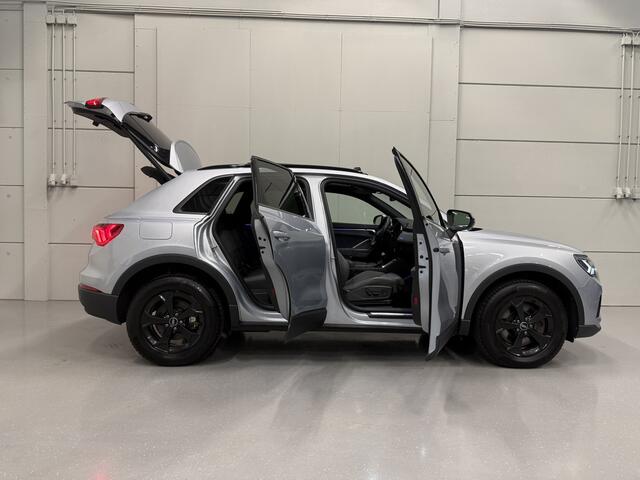 Audi Q3 45 TFSI e Edition PANO/TREKHAAK/LEER-SPORT/MEMORY/ACC/MATRIX/SFEER/KEYLESS/CARPLAY/EL.A.KLEP/DONKERE-HEMEL/BLACK-OPTIC/FLORETTSILBER/VOLLEDIG AUDI DEALER HISTORIE