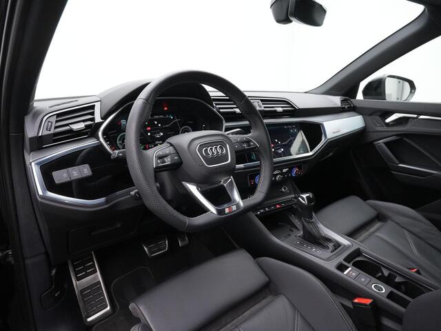 Audi Q3 45 TFSI e 245 pk S-tronic S-Line | Panoramadak | Leder | Stoelverwarming | Adaptive Cruise | Navigatie | Parkeersensoren voor/achter