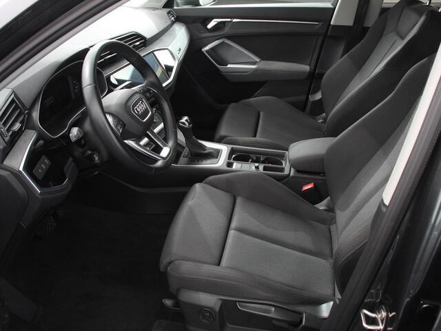 Audi Q3 45 TFSI e 245pk S-Line Plus PHEV | Navigatie | Apple Carplay/Android auto | Climate Control | Adaptive Cruise Control | Electrisch bedienbare achterklep | Lichtmetalen Velgen